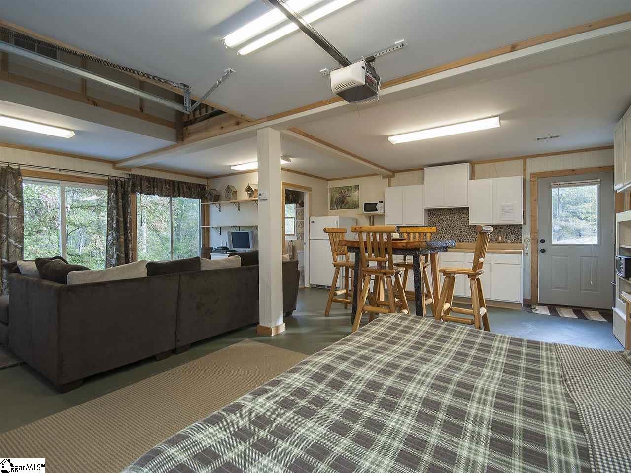 460 Old Hunts Bridge Road Greenville, SC 29617 - Photo 31 of 36 Gallery Image 31