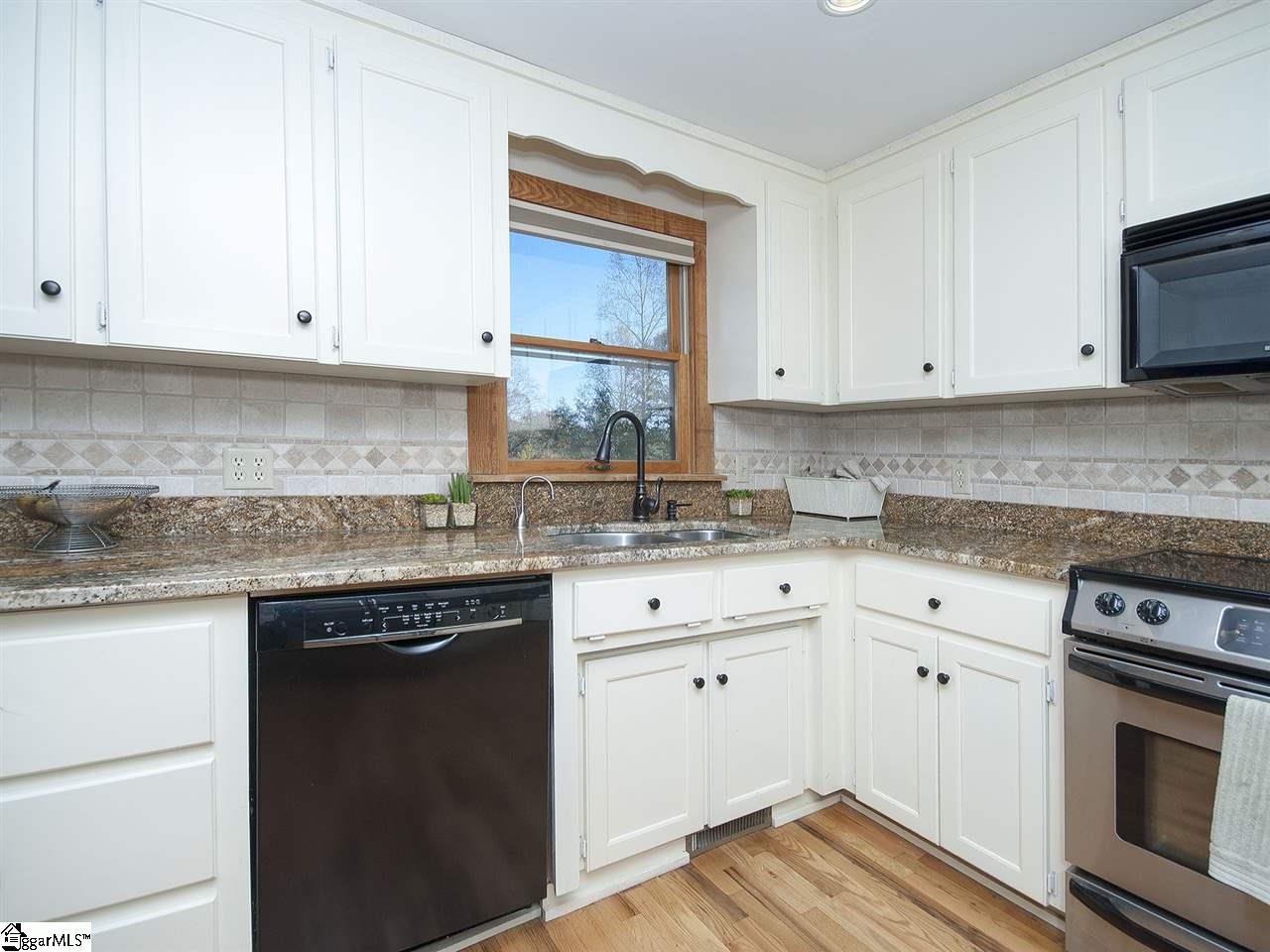 460 Old Hunts Bridge Road Greenville, SC 29617 - Photo 10 of 36 Gallery Image 10
