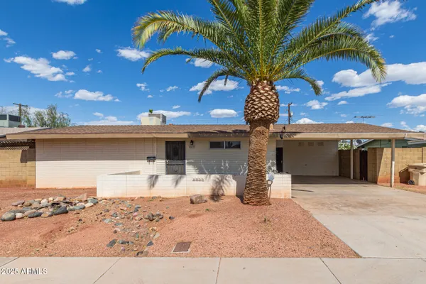 $319,900 | 8033 North 56th Avenue, Glendale, AZ 85302