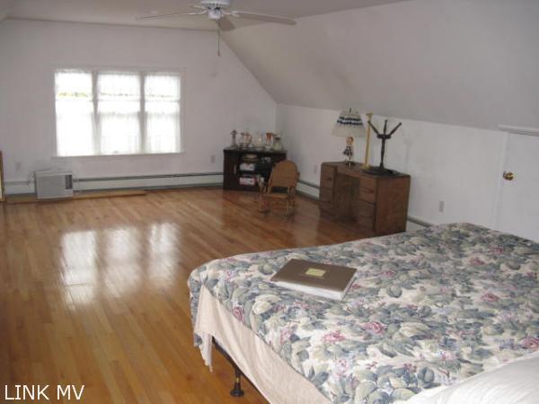 39 Bridle Path Road Oak Bluffs, MA 02557 - Photo 14 of 14 http://d1qzqeyxiitrap.cloudfront.net/photos/18663/600/1b35a924.jpg