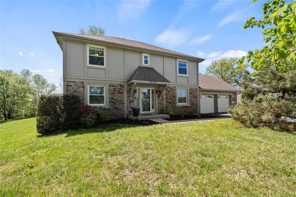 $395,000 | 1003 South 9th Street, Louisburg, KS 66053
