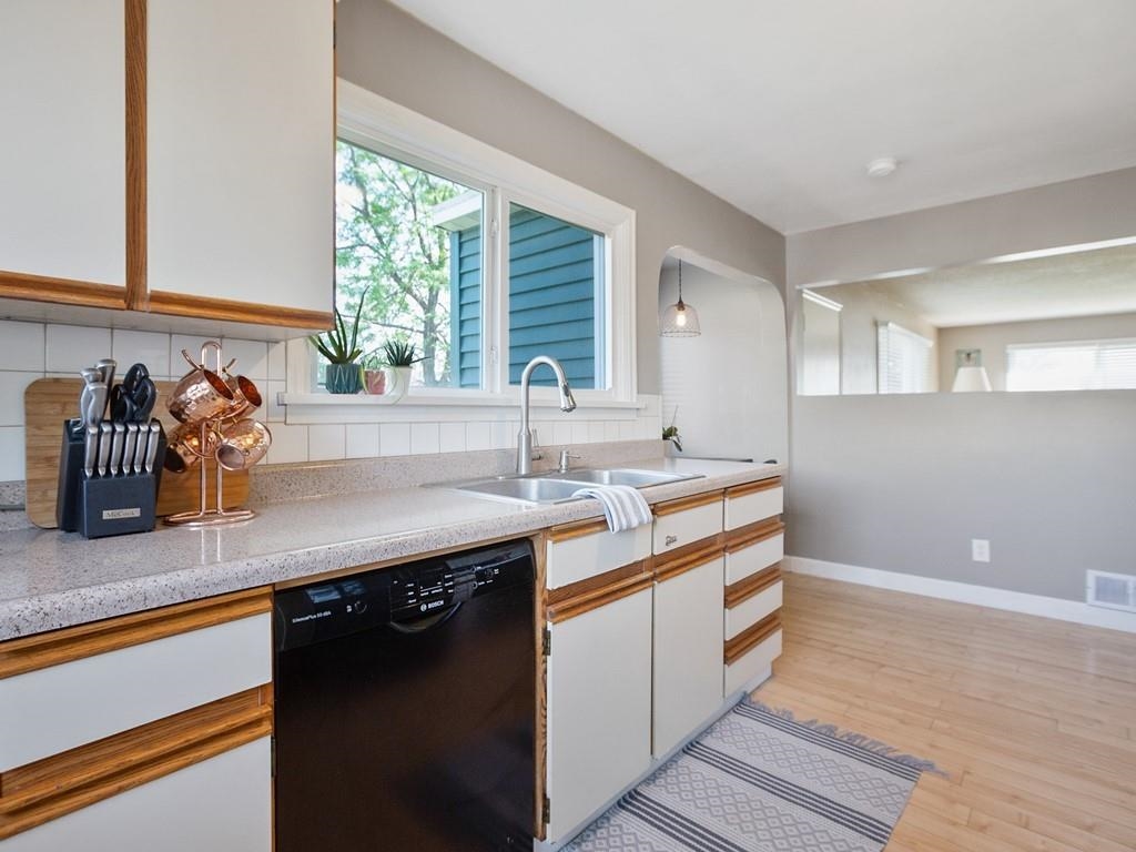 403 North Willow Road Spokane Valley, WA 99206 - Photo 8 of 17