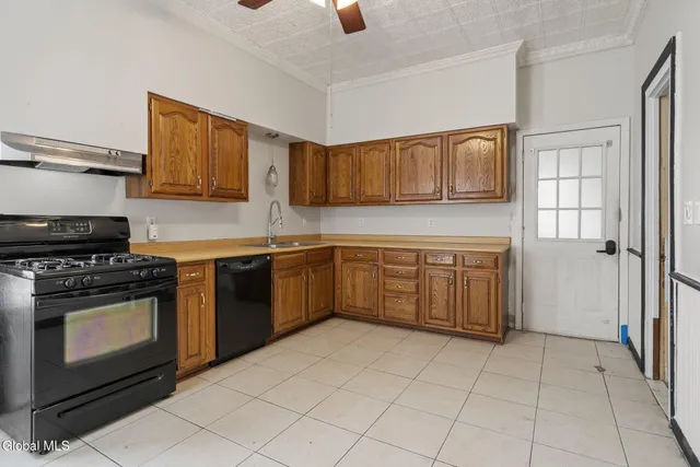 $324,900 | 2325 4th Avenue, Watervliet, NY 12189