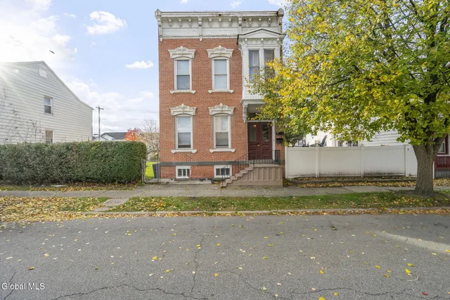 $324,900 | 2325 4th Avenue, Watervliet, NY 12189