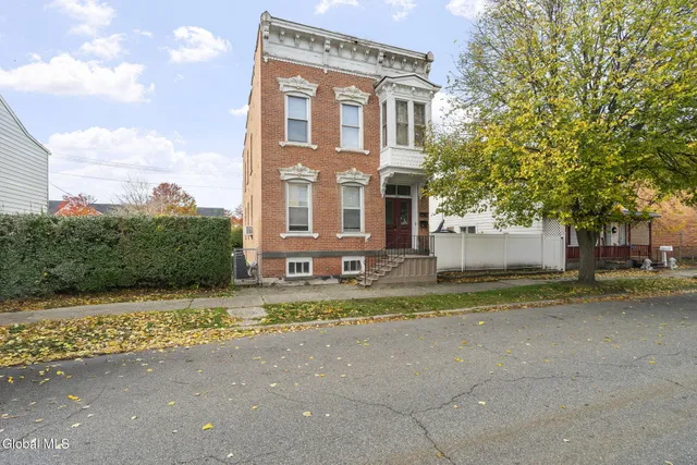 $324,900 | 2325 4th Avenue, Watervliet, NY 12189