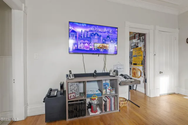 $324,900 | 2325 4th Avenue, Watervliet, NY 12189