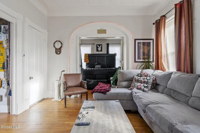 $324,900 | 2325 4th Avenue, Watervliet, NY 12189