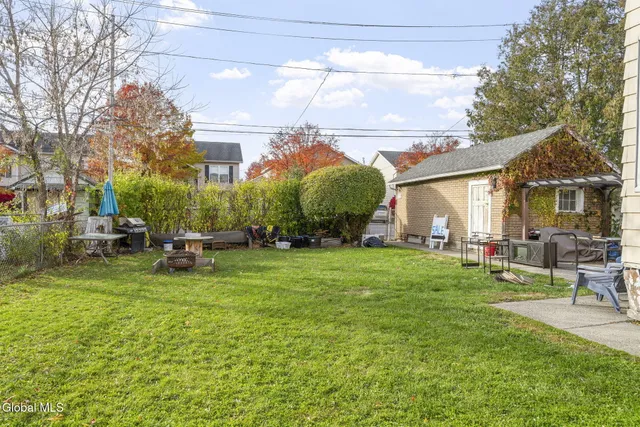 $324,900 | 2325 4th Avenue, Watervliet, NY 12189