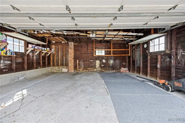 $2,800 | 80 Capen Boulevard, Amherst, NY 14226