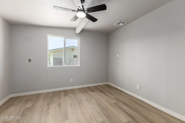 $390,000 | 861 West 5th Avenue, Apache Junction, AZ 85120