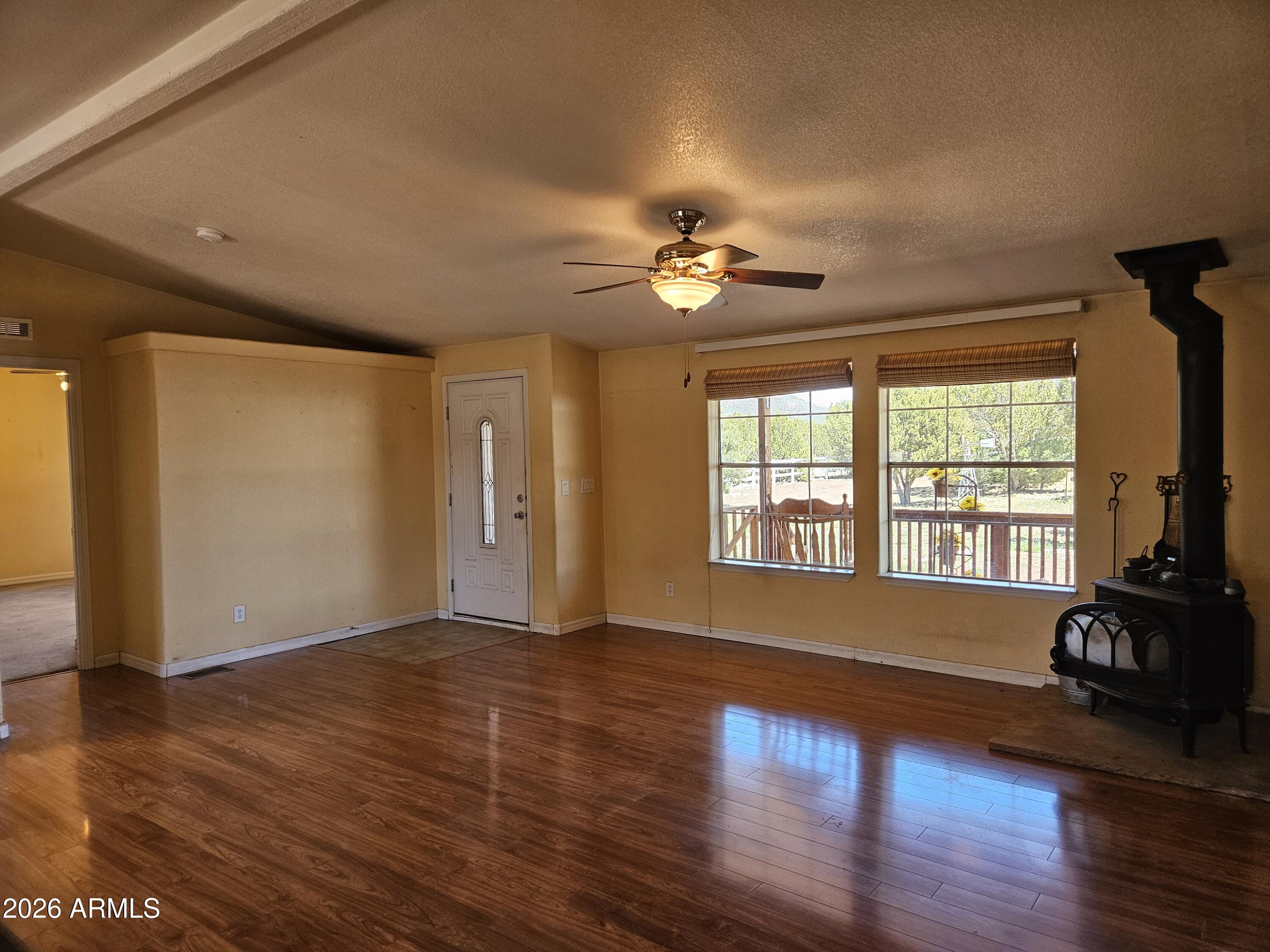 8400 North Red Lake Road Williams, AZ 86046 - Photo 11 of 37 Great Room