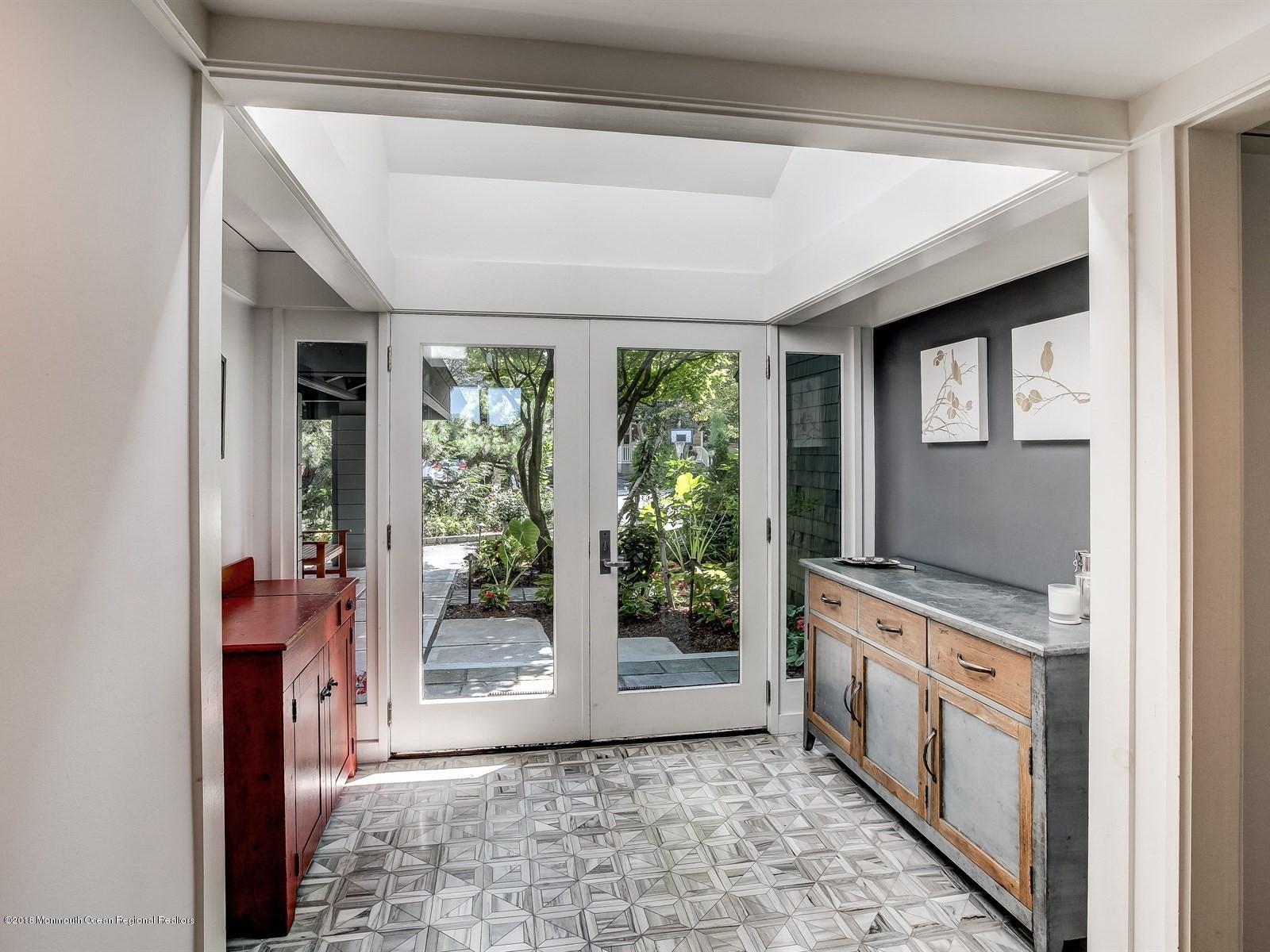 91 Applegate Street Red Bank, NJ 07701 - Photo 29 of 54 Foyer Entrance