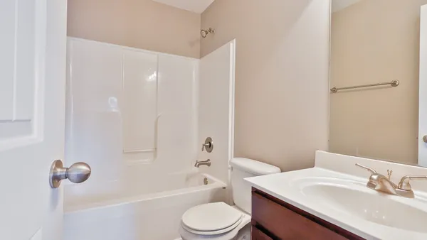 $1,200 | 311 Sam Houston Circle, Clarksville, TN 37040