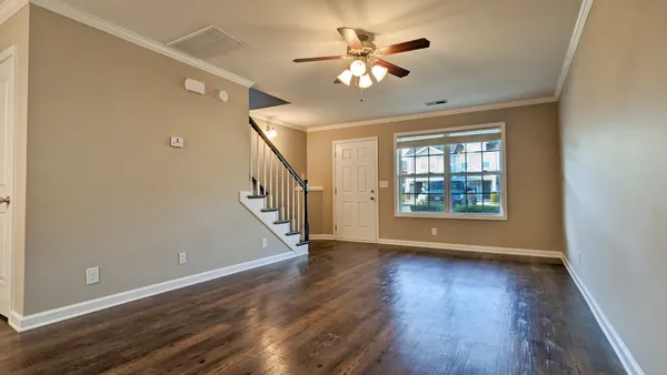$1,200 | 311 Sam Houston Circle, Clarksville, TN 37040