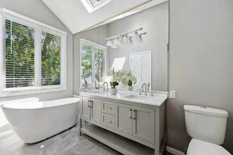 $1,099,000 | 547 Melrose Avenue, Kenilworth, IL 60043