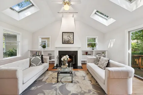 $1,099,000 | 547 Melrose Avenue, Kenilworth, IL 60043