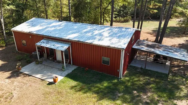 $363,000 | 129 County Road 1239, Maud, TX 75567