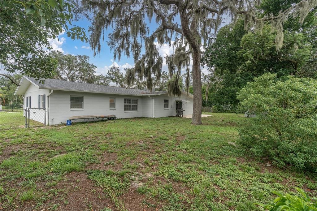 5857 Baker Road New Port Richey, FL 34653 - Photo 32 of 37