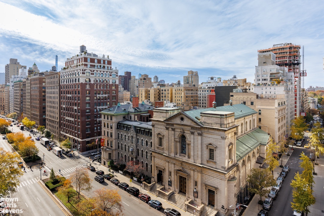 1001 Park Avenue, Unit 11 Manhattan, NY 10028 - Photo 12 of 17 a view of city with tall buildings