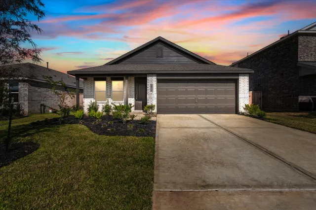 $1,850 | 28922 Rustic Windmill Way, Hockley, TX 77447