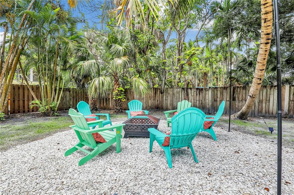 2780 Weeks Avenue Naples, FL 34112 - Photo 17 of 34