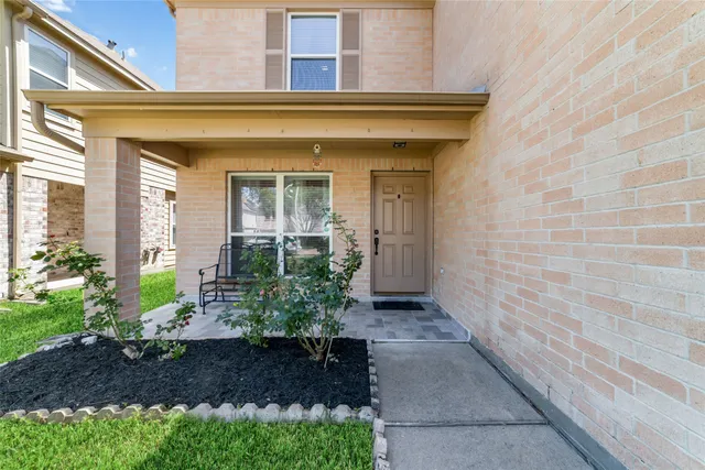 $320,000 | 3530 Barkers Crossing Avenue, Houston, TX 77084