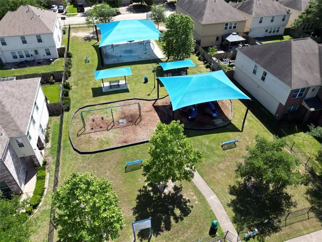 $320,000 | 3530 Barkers Crossing Avenue, Houston, TX 77084