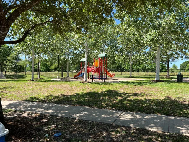 $320,000 | 3530 Barkers Crossing Avenue, Houston, TX 77084