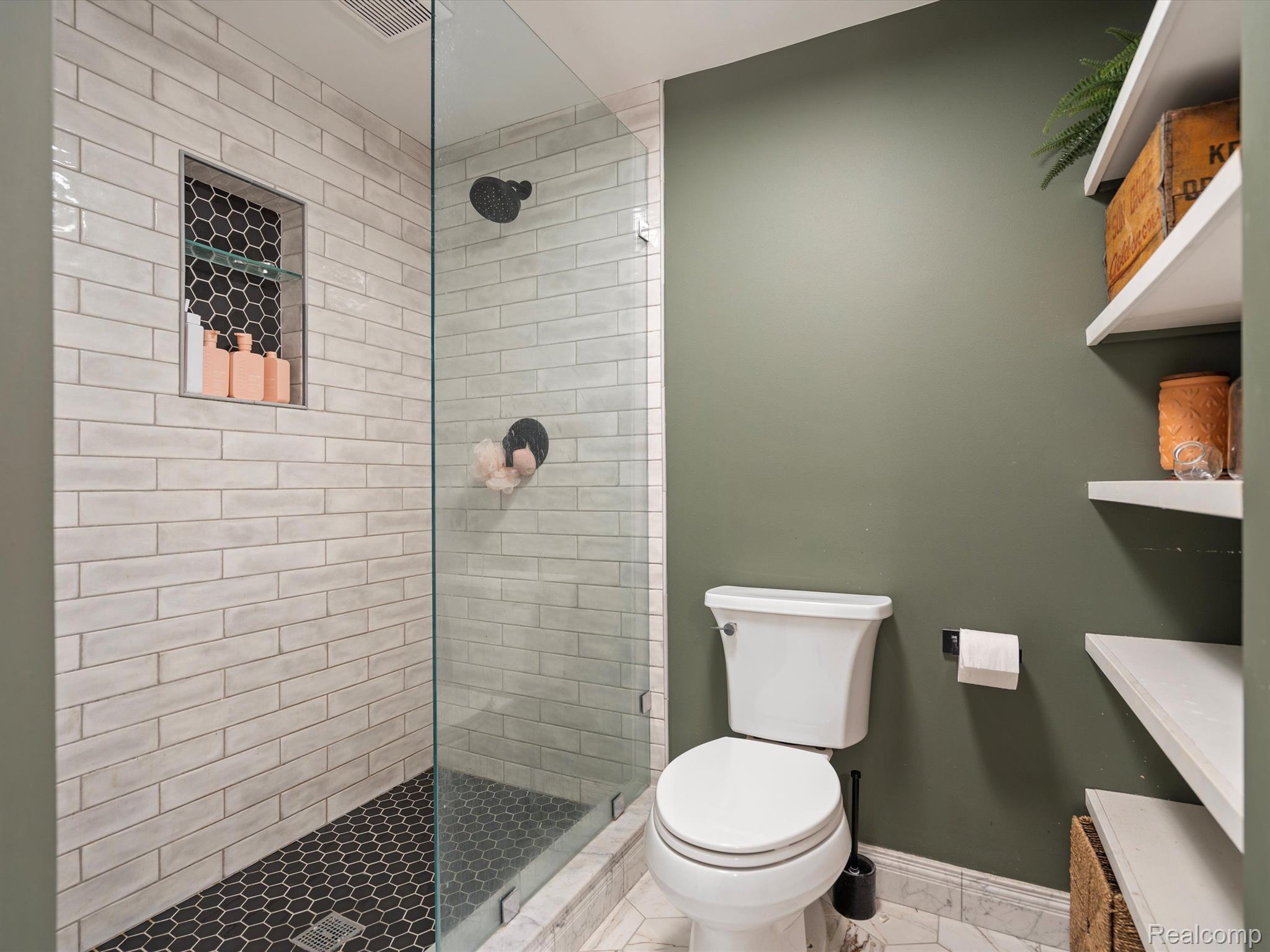 734 Edgewood Drive Rochester, MI 48306 - Photo 61 of 76 Gallery Image 61