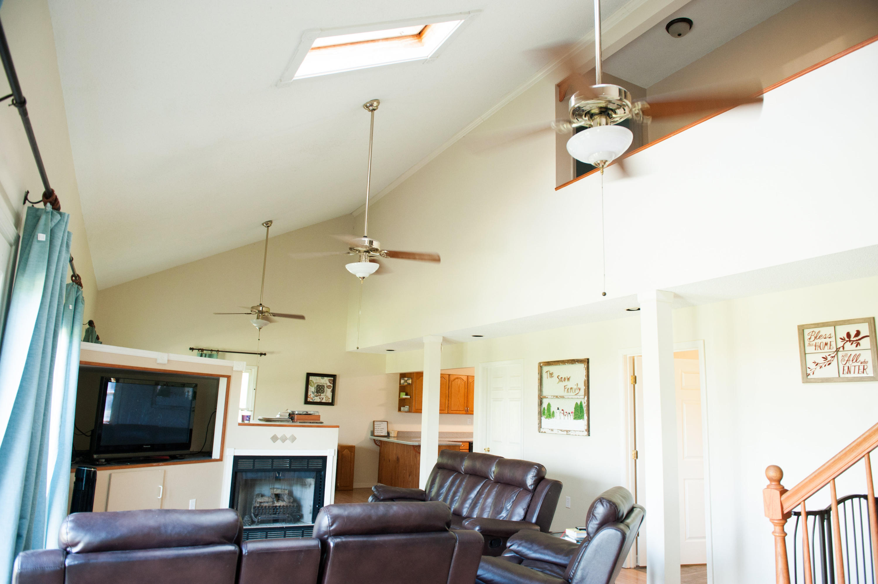 521 Emory River Road Harriman, TN 37748 - Photo 7 of 39 living area