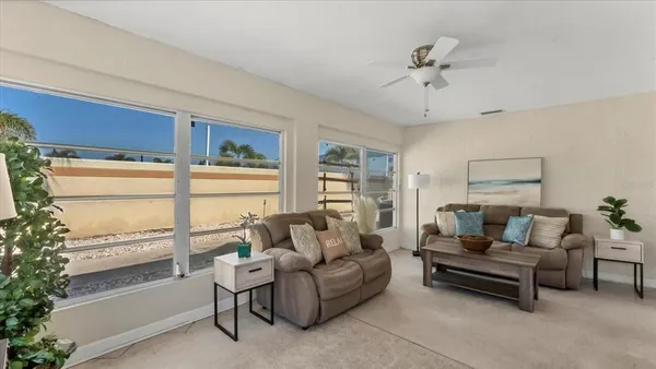 $2,300 | 3613 57th Ave Drive West, Unit 3613, Bradenton, FL 34210