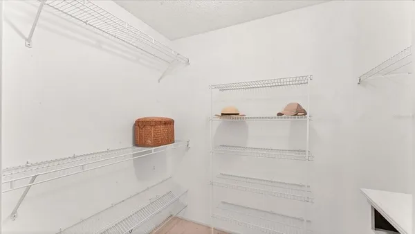 $2,300 | 3613 57th Ave Drive West, Unit 3613, Bradenton, FL 34210