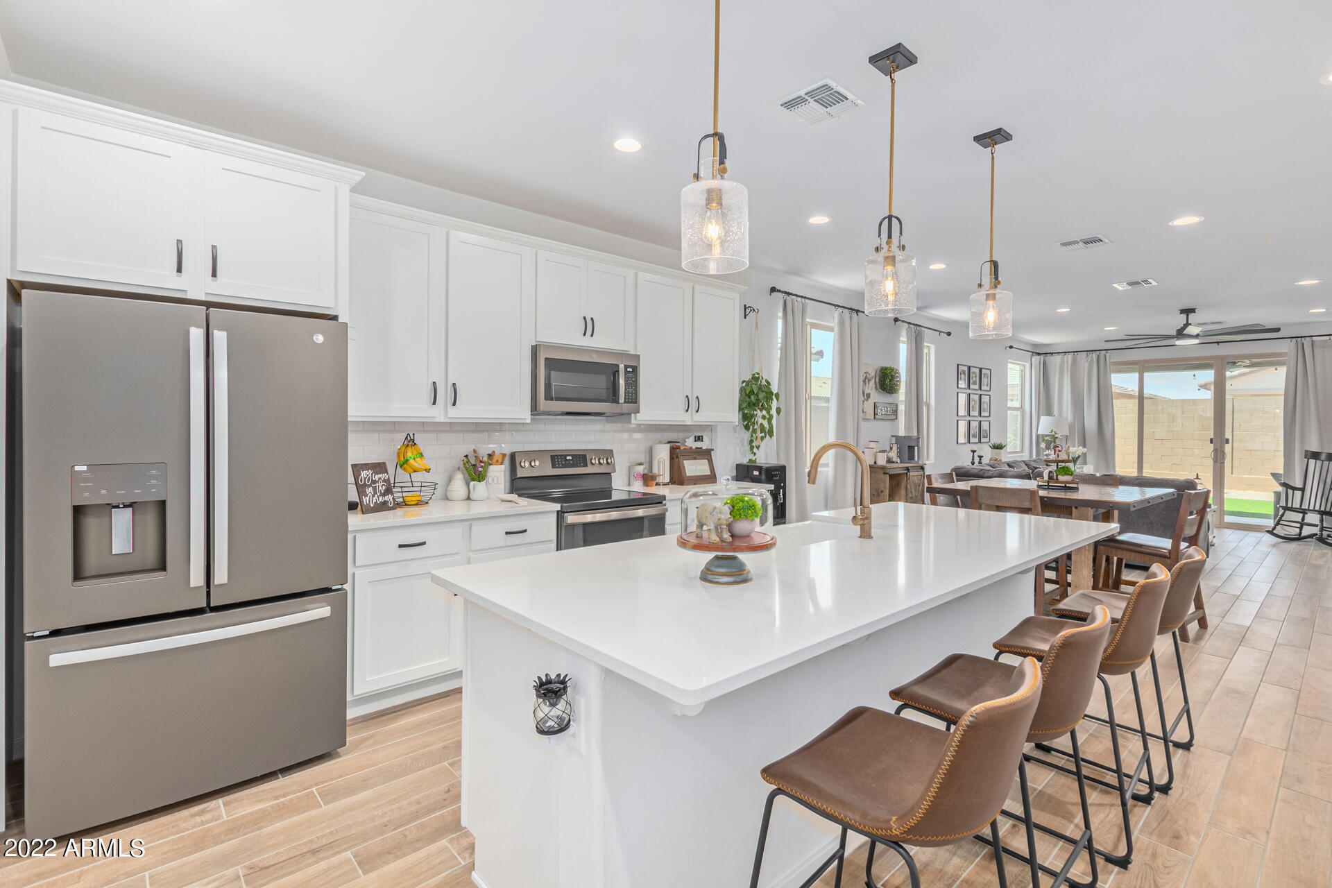 17826 West Bajada Road Surprise, AZ 85387 - Photo 9 of 40 Kitchen