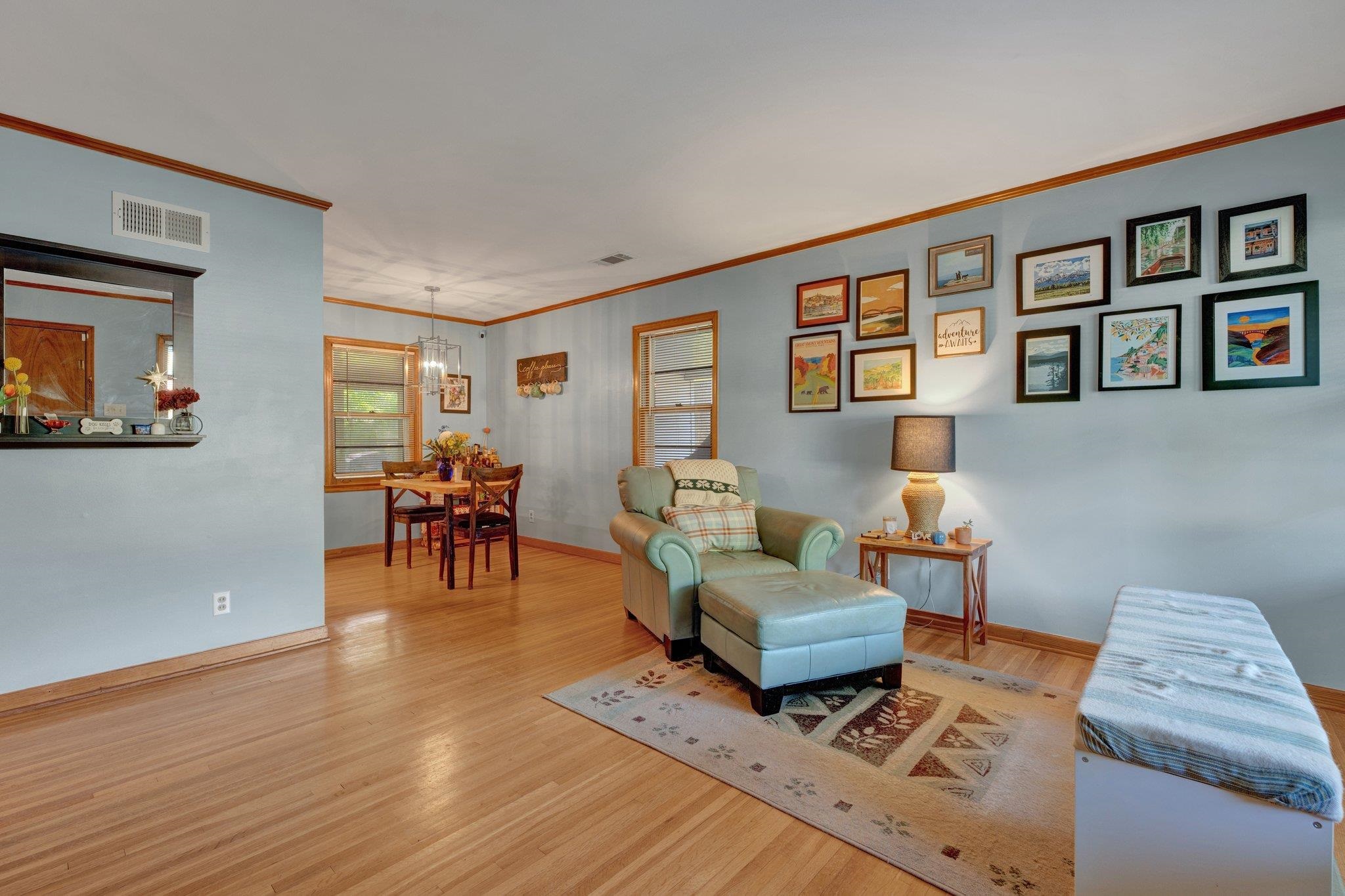 1585 Dearing Road Memphis, TN 38117 - Photo 4 of 34 a living room with furniture and wooden floor