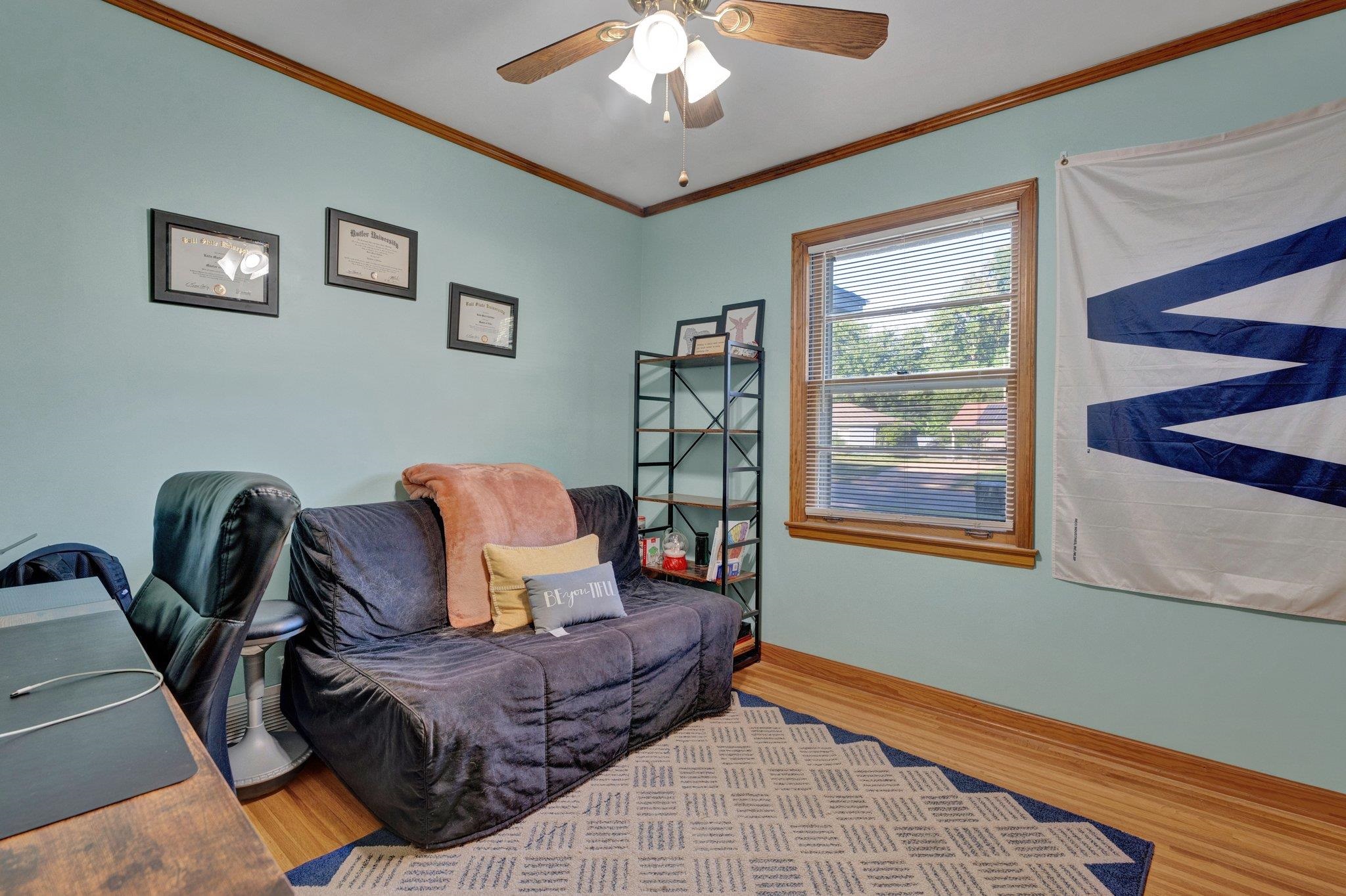 1585 Dearing Road Memphis, TN 38117 - Photo 7 of 34 a living room with furniture and a window