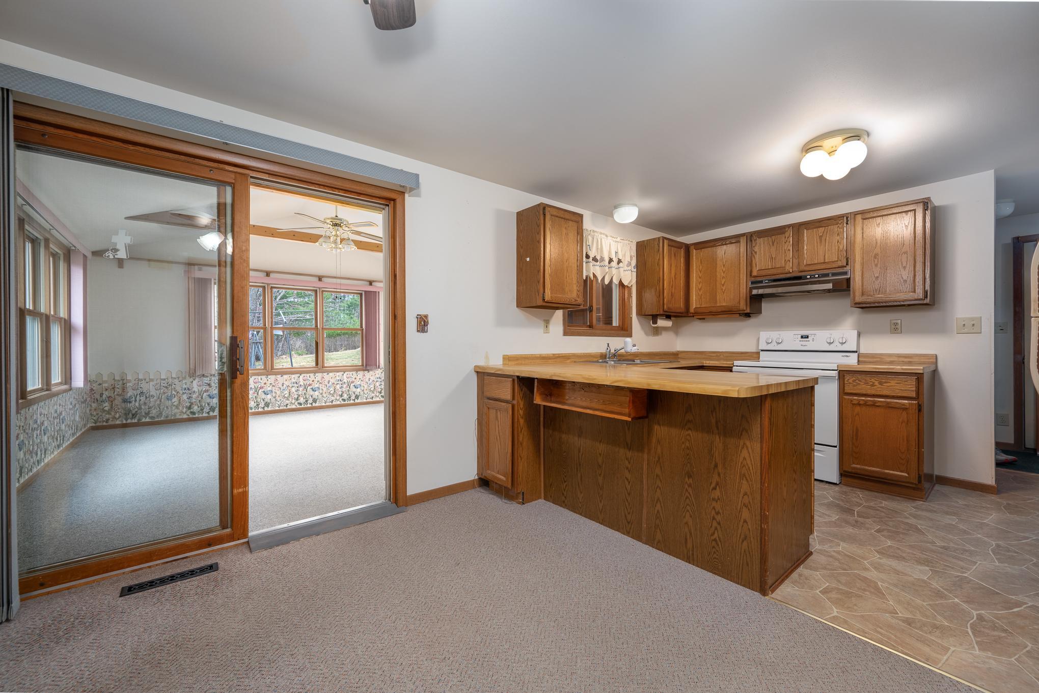 309 Warren Street Balsam Lake, WI 54810 - Photo 4 of 28