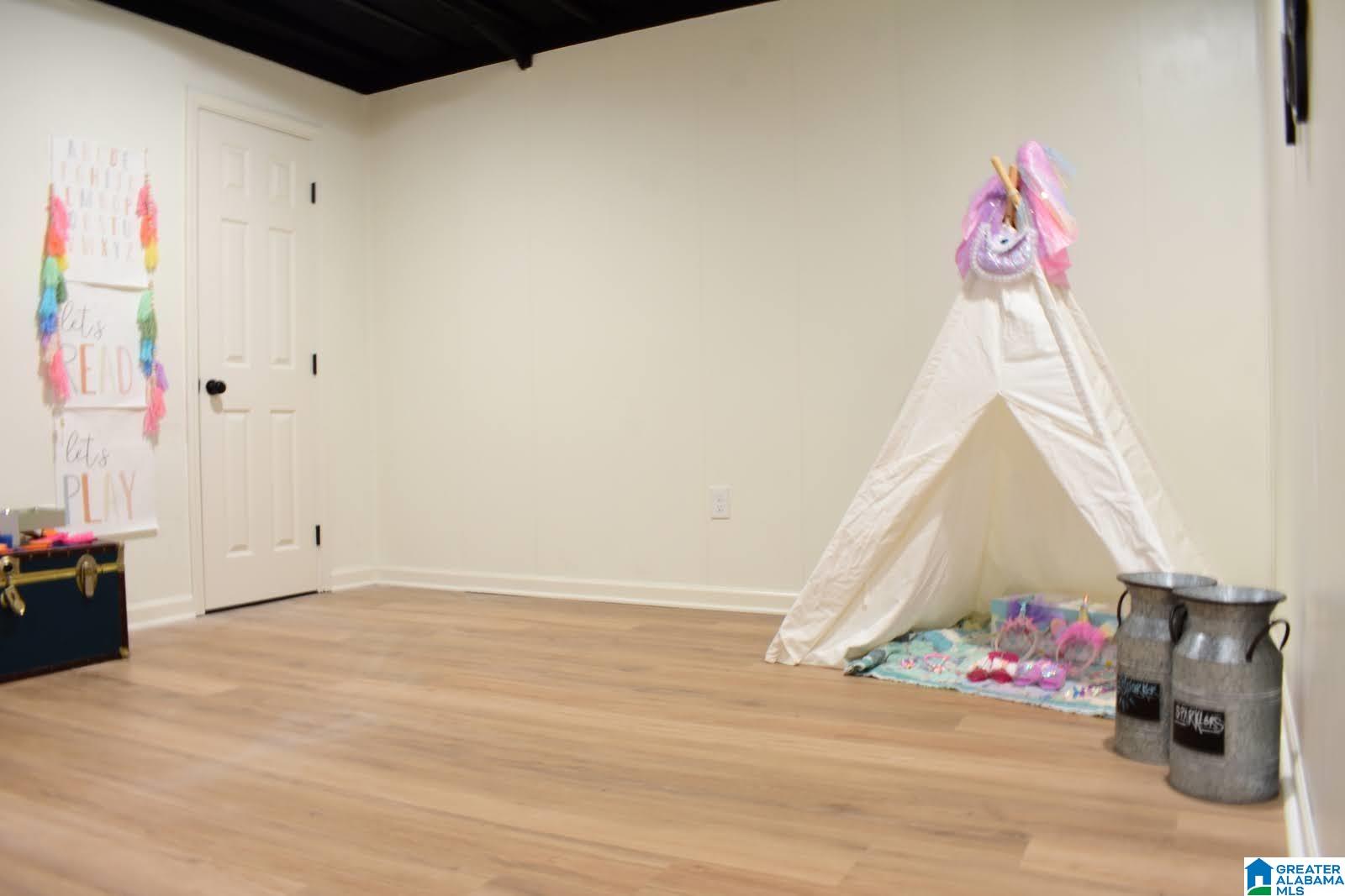 1059 Thompson Road Alabaster, AL 35007 - Photo 38 of 42 Gallery Image 38