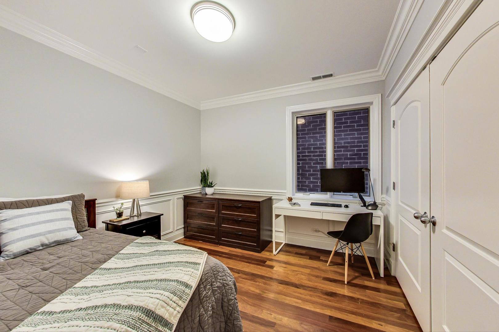 1045 West Monroe Street, Unit 3 Chicago, IL 60607 - Photo 12 of 18
