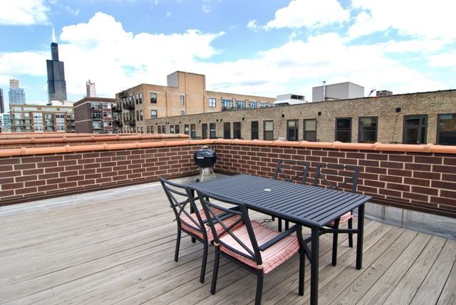 1045 West Monroe Street, Unit 3 Chicago, IL 60607 - Photo 17 of 18
