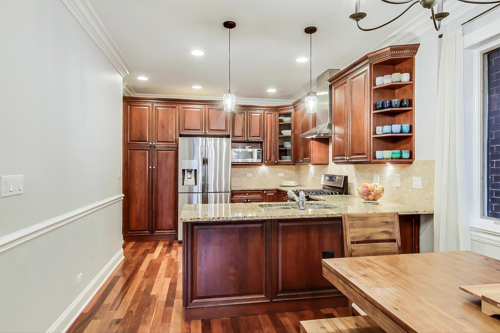1045 West Monroe Street, Unit 3 Chicago, IL 60607 - Photo 7 of 18