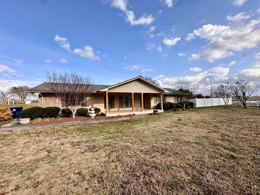 2010 Ben Ivey Road Webb, AL 36376 - Photo 1 of 27 Main View