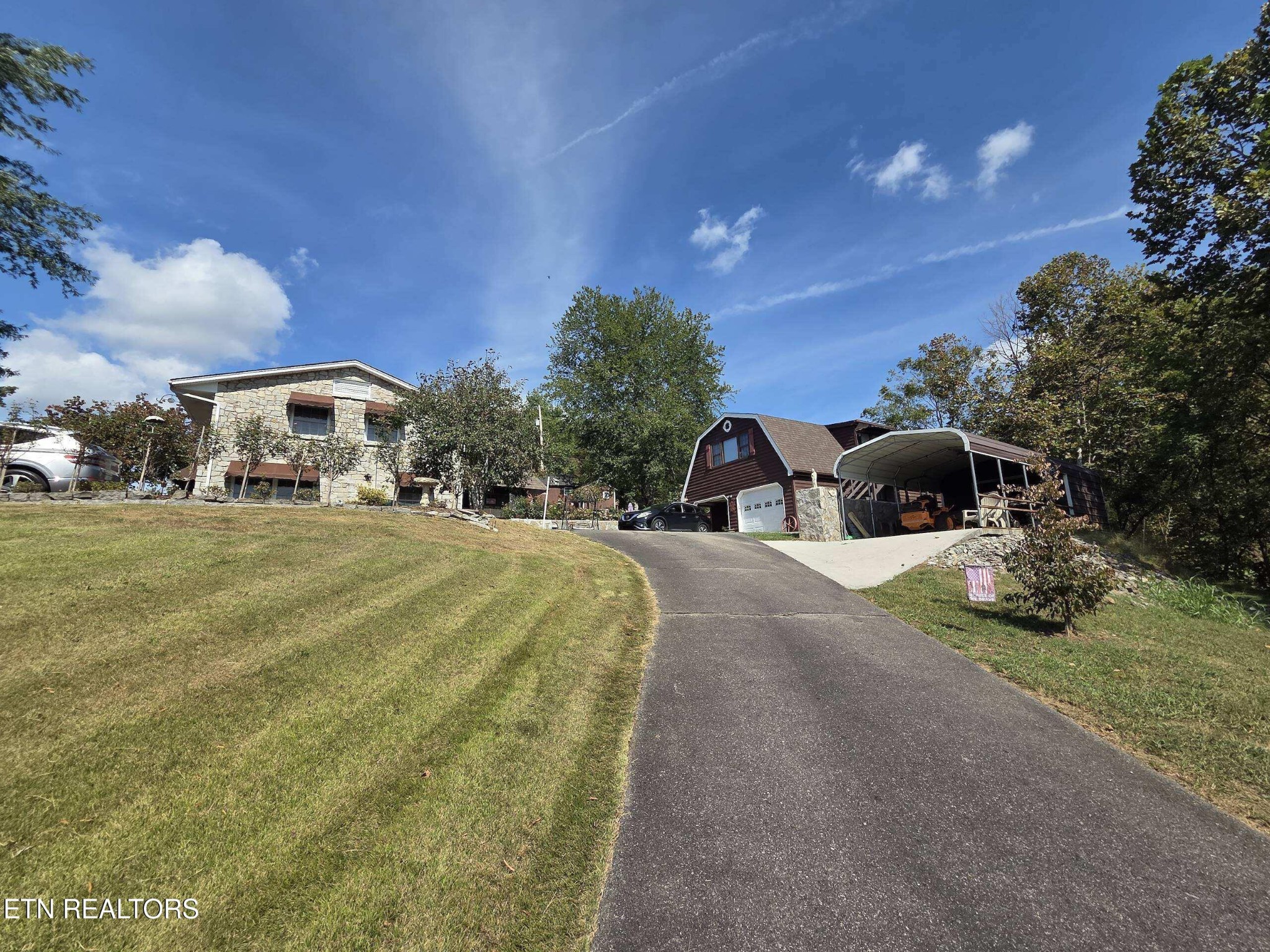 572 Mountain Road Clinton, TN 37716 - Photo 6 of 41 Gallery Image 6
