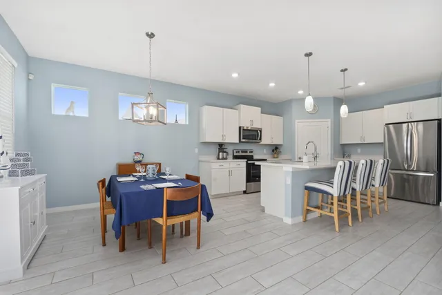 $590,000 | 2780 Northeast Breezeway Circle, Jensen Beach, FL 34957