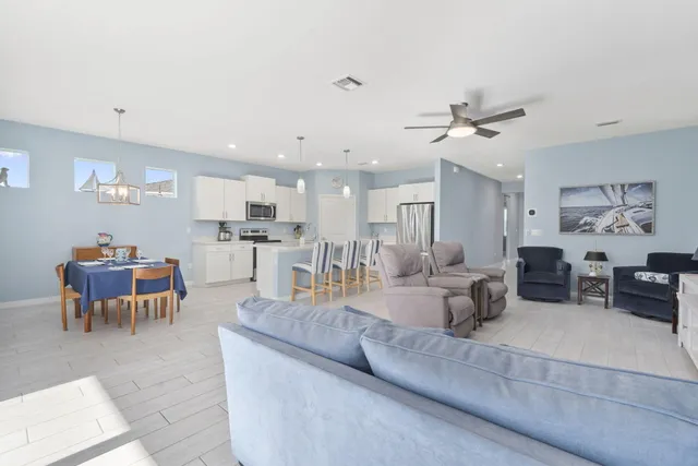 $590,000 | 2780 Northeast Breezeway Circle, Jensen Beach, FL 34957