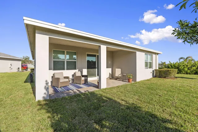 $590,000 | 2780 Northeast Breezeway Circle, Jensen Beach, FL 34957