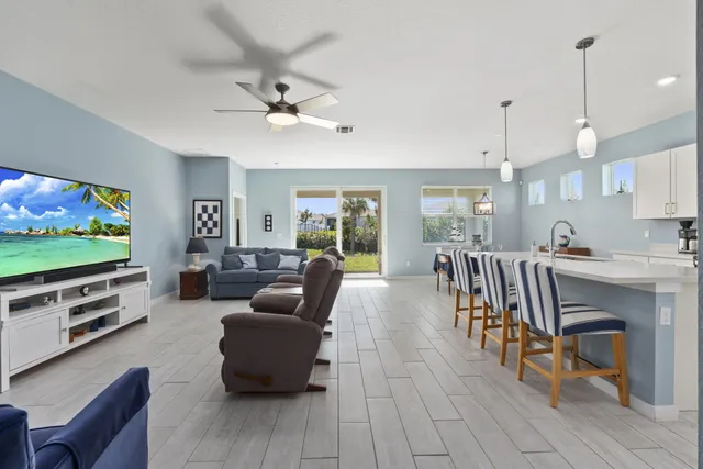 $590,000 | 2780 Northeast Breezeway Circle, Jensen Beach, FL 34957