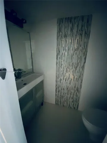 $2,500 | 555 Northeast 15th Street, Unit 27G, Miami, FL 33132