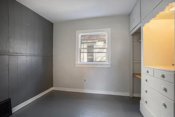 $340,000 | 934 10th Street Northwest, Grand Rapids, MI 49504