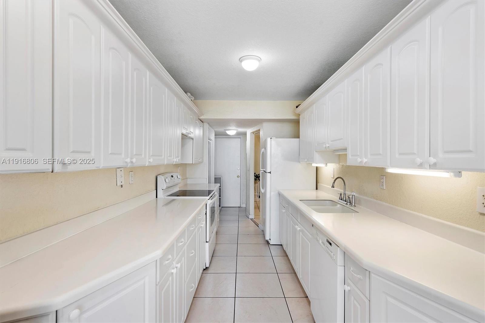 1700 Northeast 191st Street, Unit 110 Miami, FL 33179 - Photo 11 of 27
