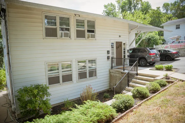 $1,650 | 21 Hillside Avenue, Unit B2, New Haven, CT 06512